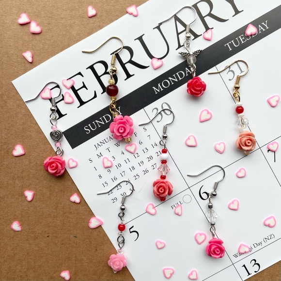 🌹ROSE EARRINGS 🌹 - Picture 3 of 10